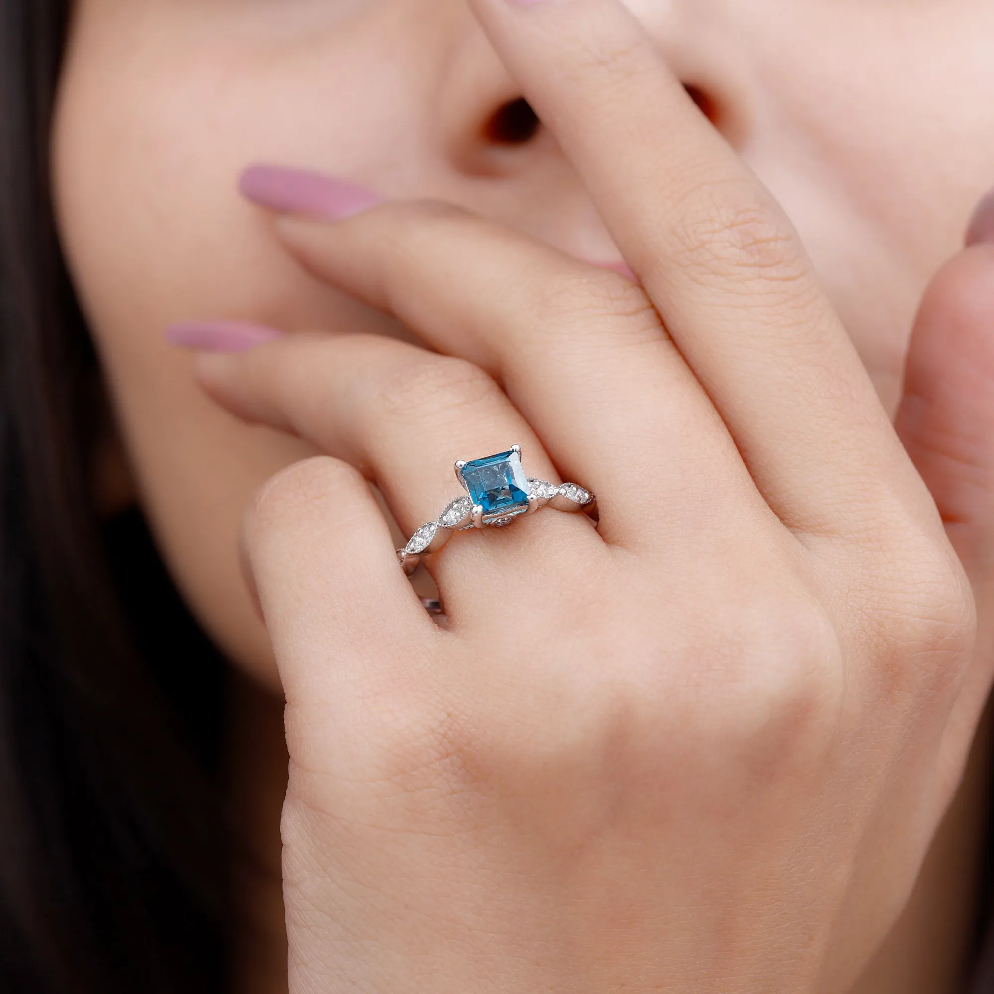 1 CT Princess Cut London Blue Topaz Solitaire Ring with Diamond