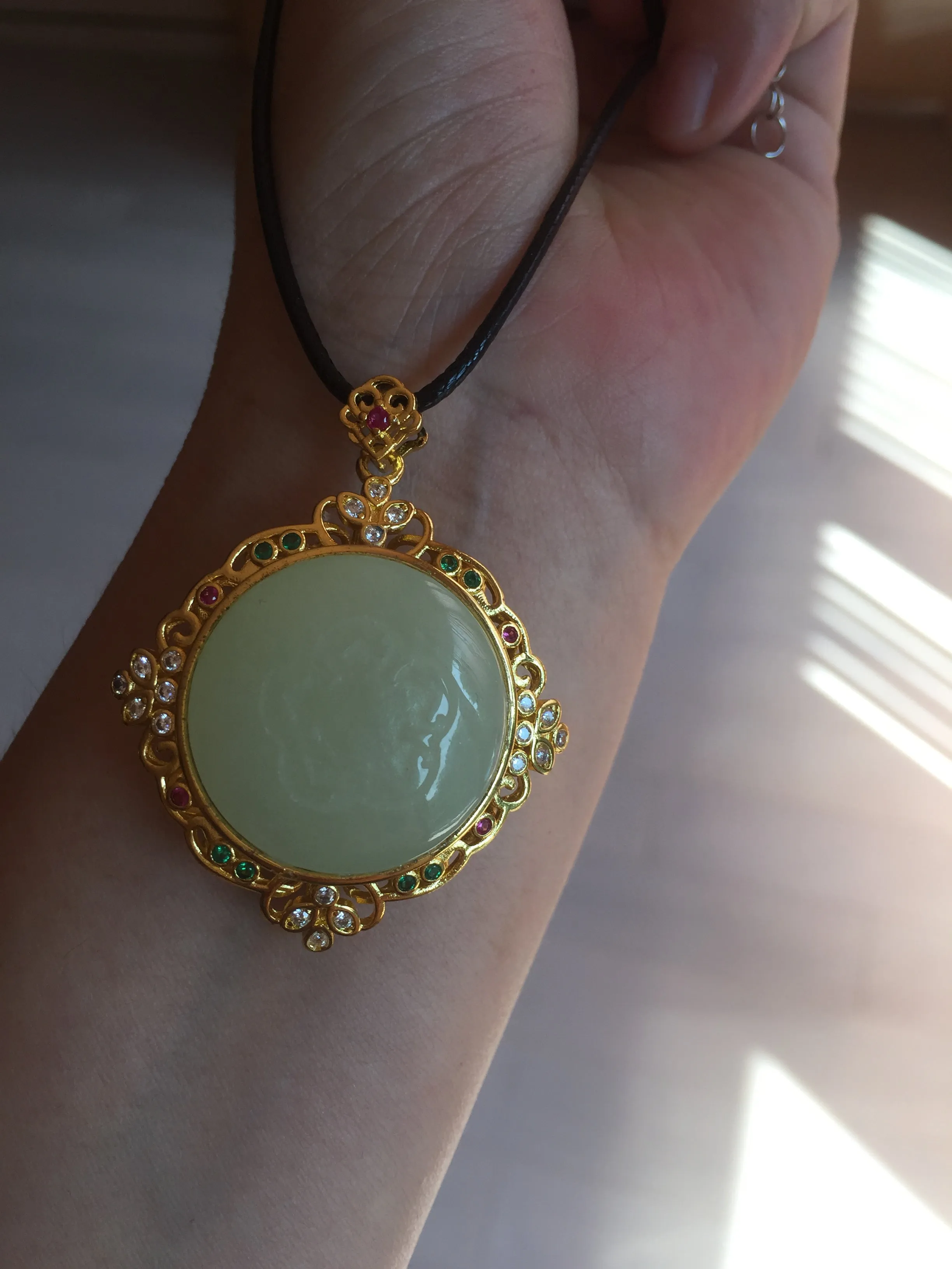 100% Natural yellow/green Hetian nephrite Jade(和田黄玉) pendant HF84