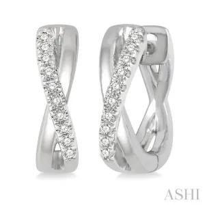 1/10 Ctw Split Intersecting Arms Round Cut Diamond Huggie Earrings in 10K White Gold