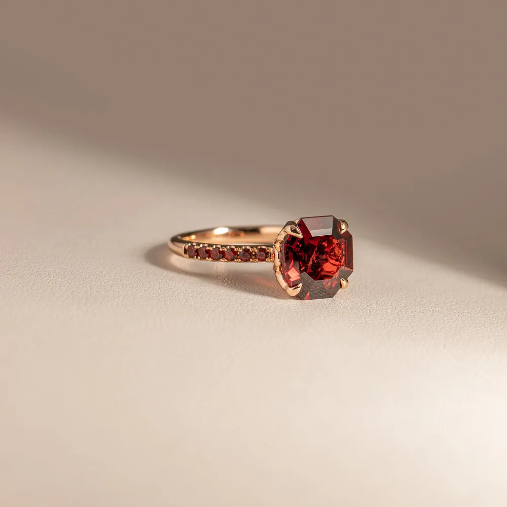 18ct Rose Gold Garnet Octavus Ring