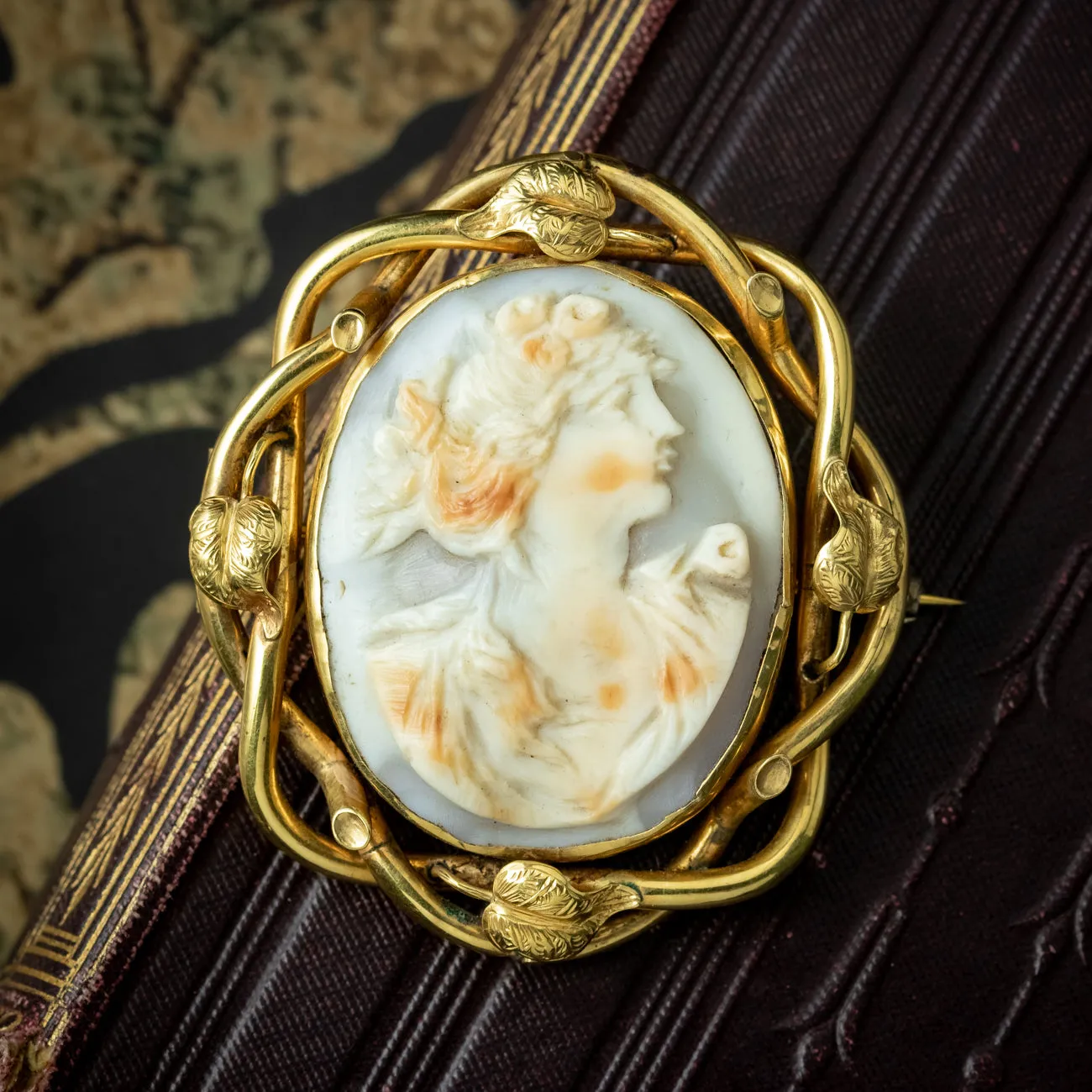 Antique Edwardian Cameo Brooch 9ct Gold Circa 1905 Boxed