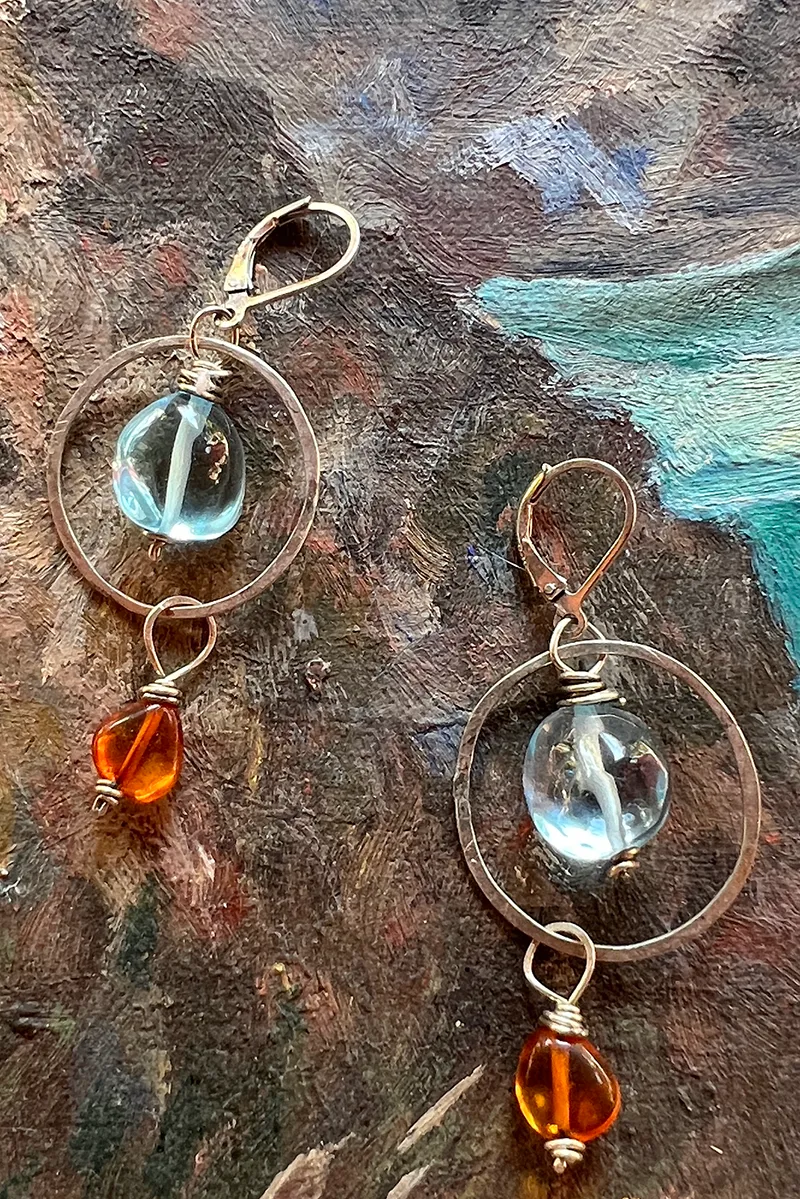 Blue Topaz   Amber