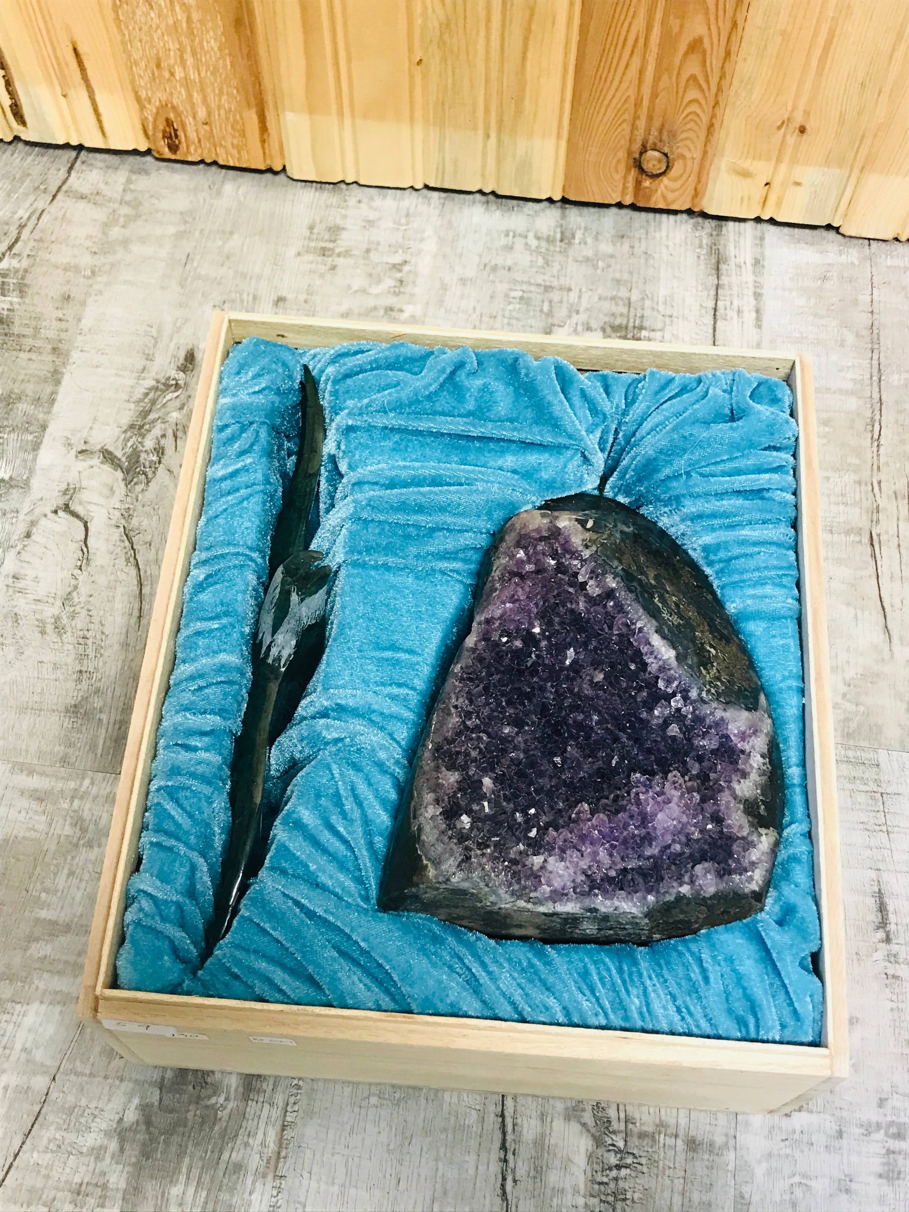 Jade Eagle on Amethyst Base