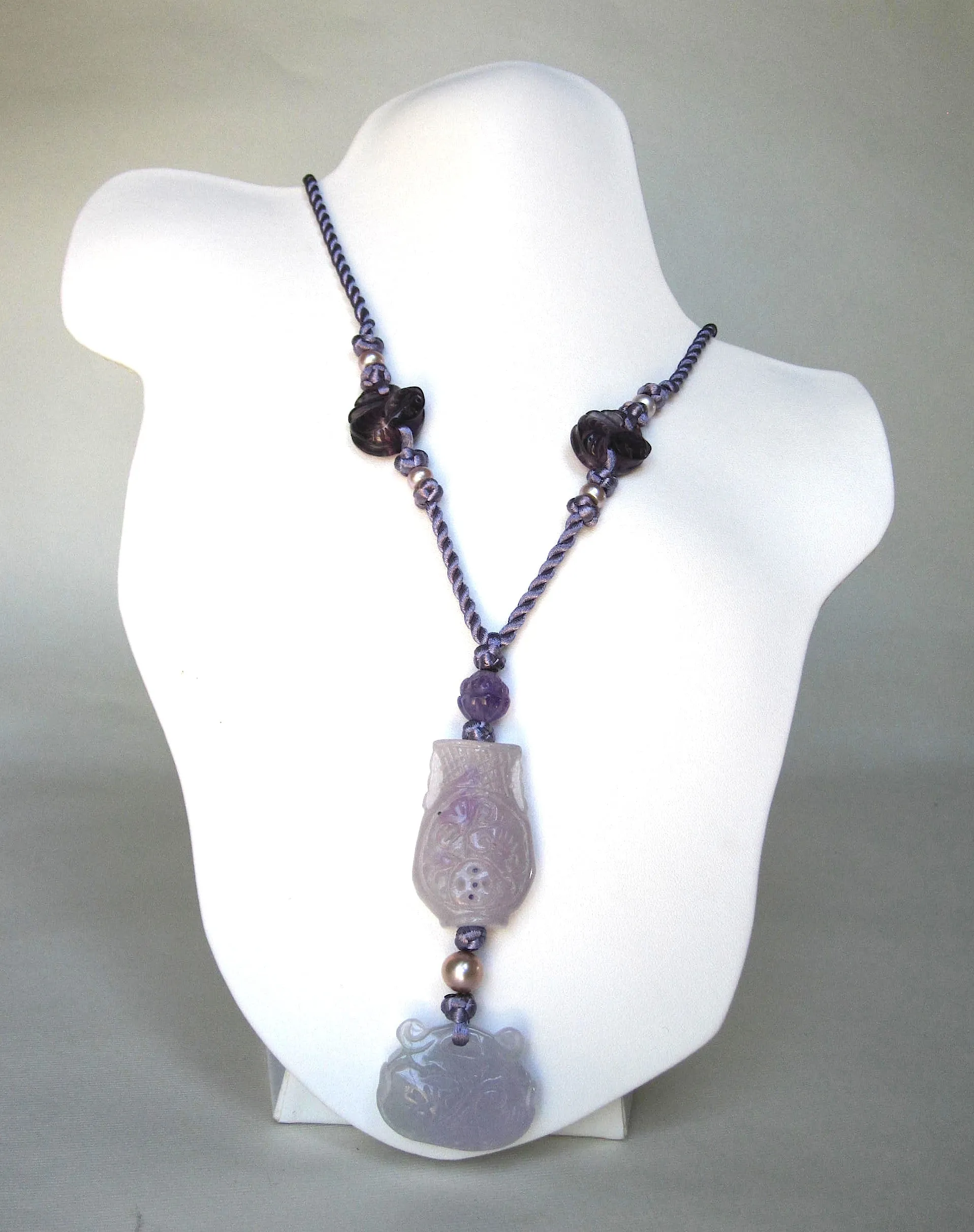 Lavender Carved Double Jade Pendant with Amethyst Carved Beads