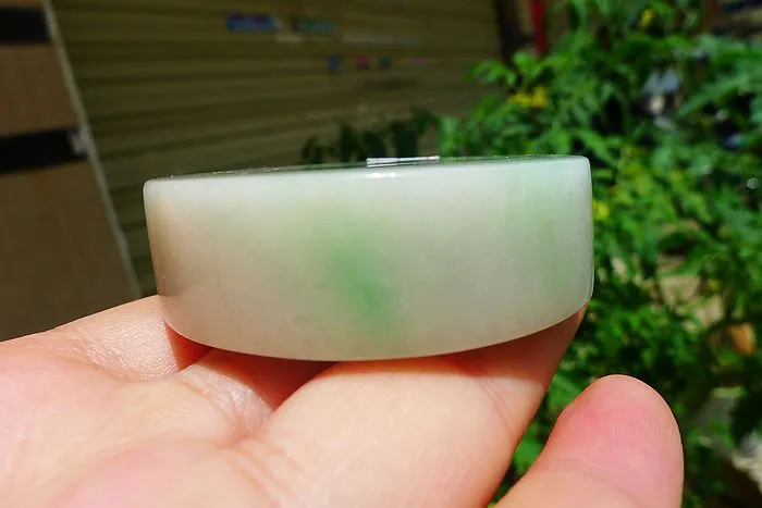 Natural Jade Rough Jadeite Raw (133g,5.5X5.5X1.6cm)