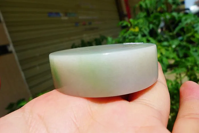 Natural Jade Rough Jadeite Raw (133g,5.5X5.5X1.6cm)