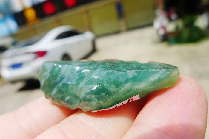 Natural Jade Rough Jadeite Raw (13.5g,4.1X1.9X1.1cm)