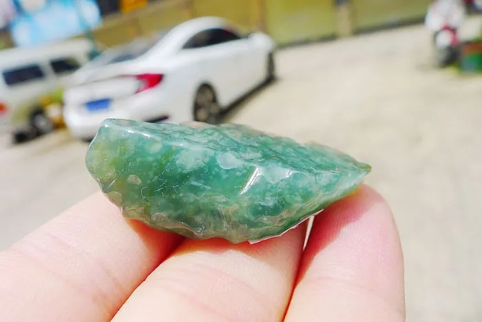 Natural Jade Rough Jadeite Raw (13.5g,4.1X1.9X1.1cm)