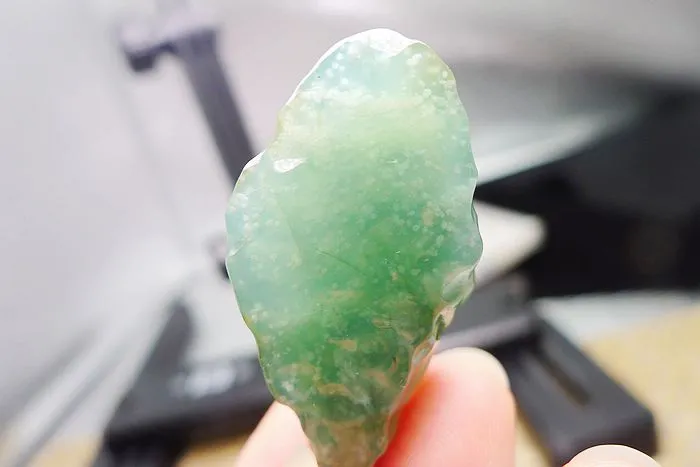 Natural Jade Rough Jadeite Raw (13.5g,4.1X1.9X1.1cm)