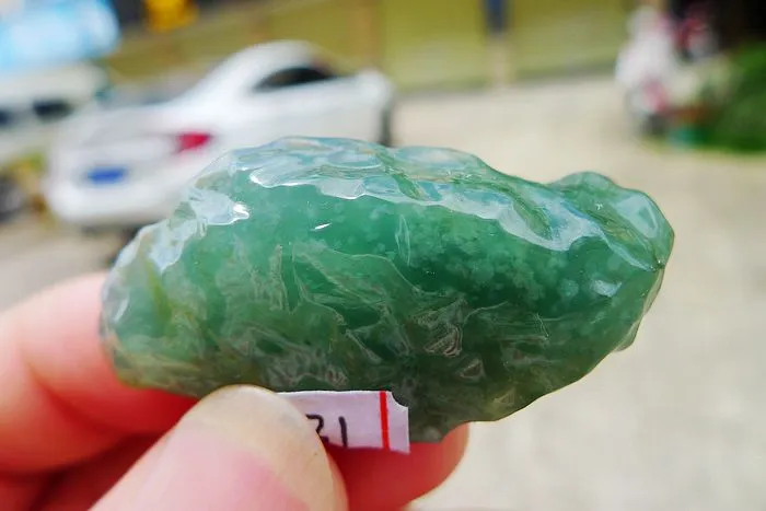 Natural Jade Rough Jadeite Raw (13.5g,4.1X1.9X1.1cm)