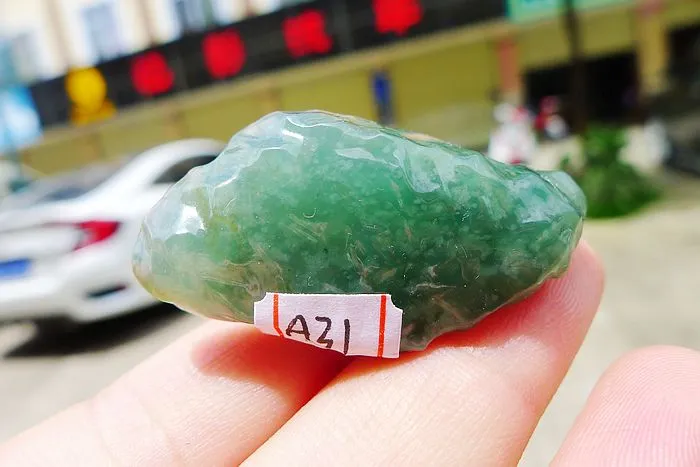 Natural Jade Rough Jadeite Raw (13.5g,4.1X1.9X1.1cm)