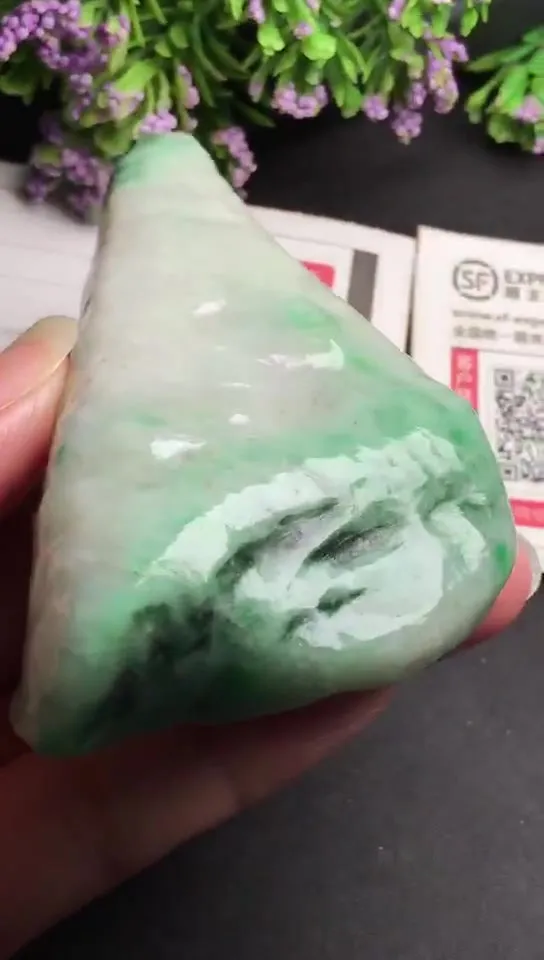 Natural Jade Rough Jadeite Raw (170g,9.4x4.8x2.0cm)-V2921