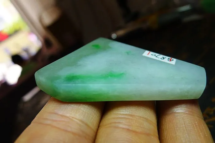 Natural Jade Rough Jadeite Raw (25g,4.6X3.9X0.55cm)