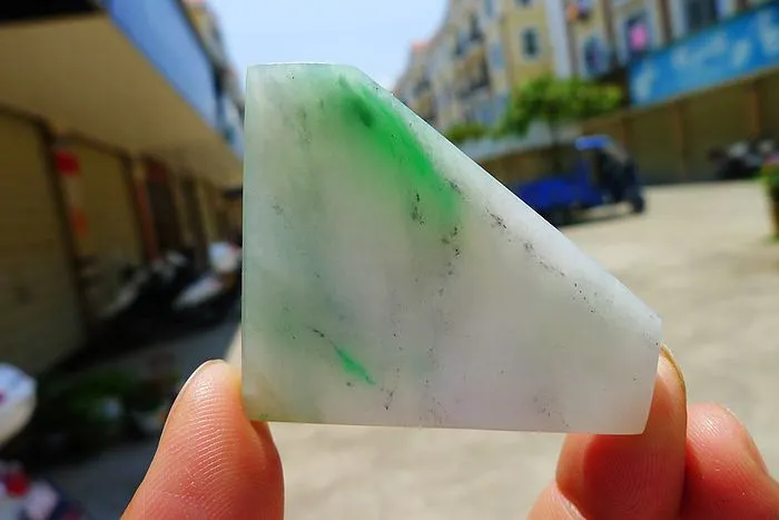 Natural Jade Rough Jadeite Raw (25g,4.6X3.9X0.55cm)