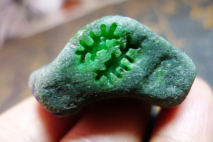 Natural Jade Rough Jadeite Raw (27g,3.8X2.1X2.2cm)