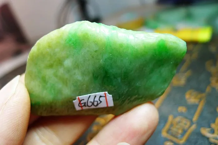 Natural Jade Rough Jadeite Raw (30g,5X3.1X1.1cm)