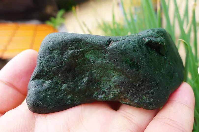 Natural Jade Rough Jadeite Raw (317g,10.1X6X3.5cm)