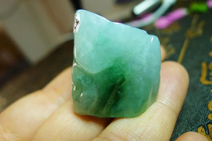 Natural Jade Rough Jadeite Raw (39g,4.2X2.8X2.6cm)