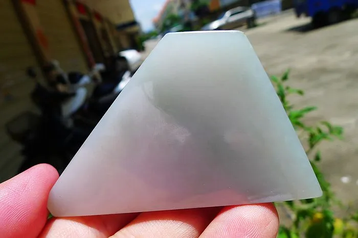 Natural Jade Rough Jadeite Raw (56g,6.8X4.2X0.85cm)