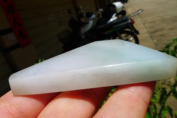 Natural Jade Rough Jadeite Raw (56g,6.8X4.2X0.85cm)