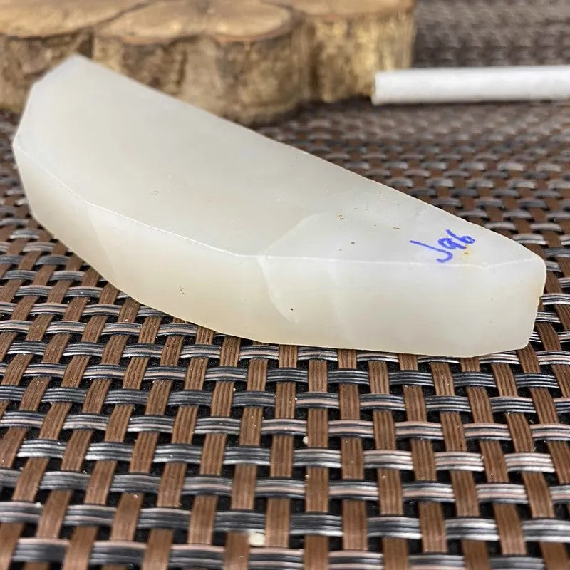 Natural Kunlun Jade Rough Nephrite Raw (130g,12.1X3.3X1.5cm)