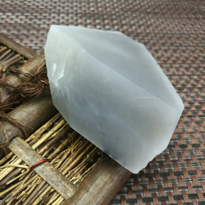 Natural Kunlun Jade Rough Nephrite Raw (282g, 9.5X6.5X3cm)