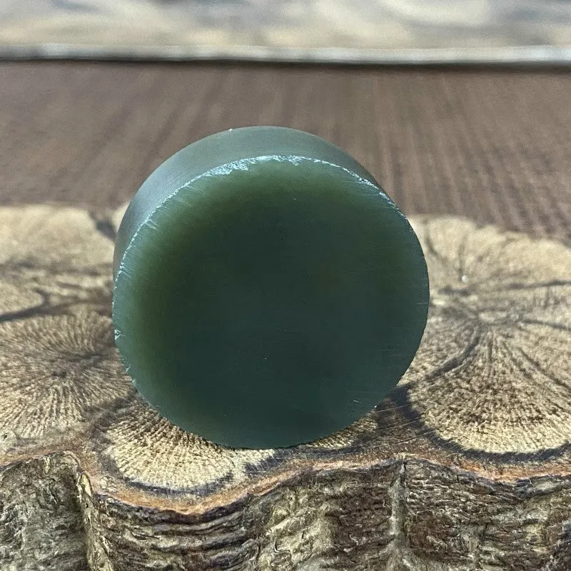 Natural Kunlun Jade Rough Nephrite Raw (39g,3.5X1.3cm)