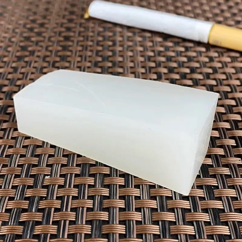 Natural Kunlun Jade Rough Nephrite Raw (53.8g,5.6X1.9X1.9cm)