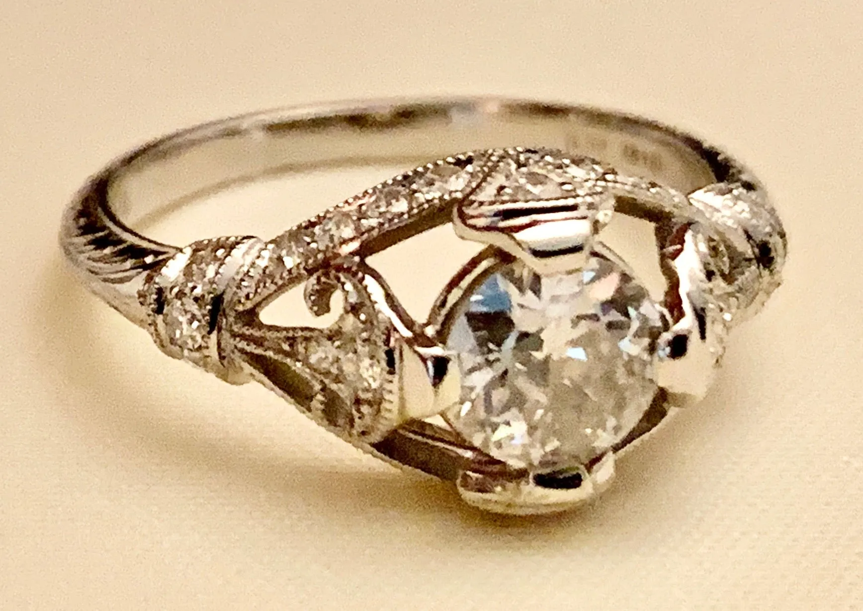 PLATINUM ESTATE DIAMOND RING