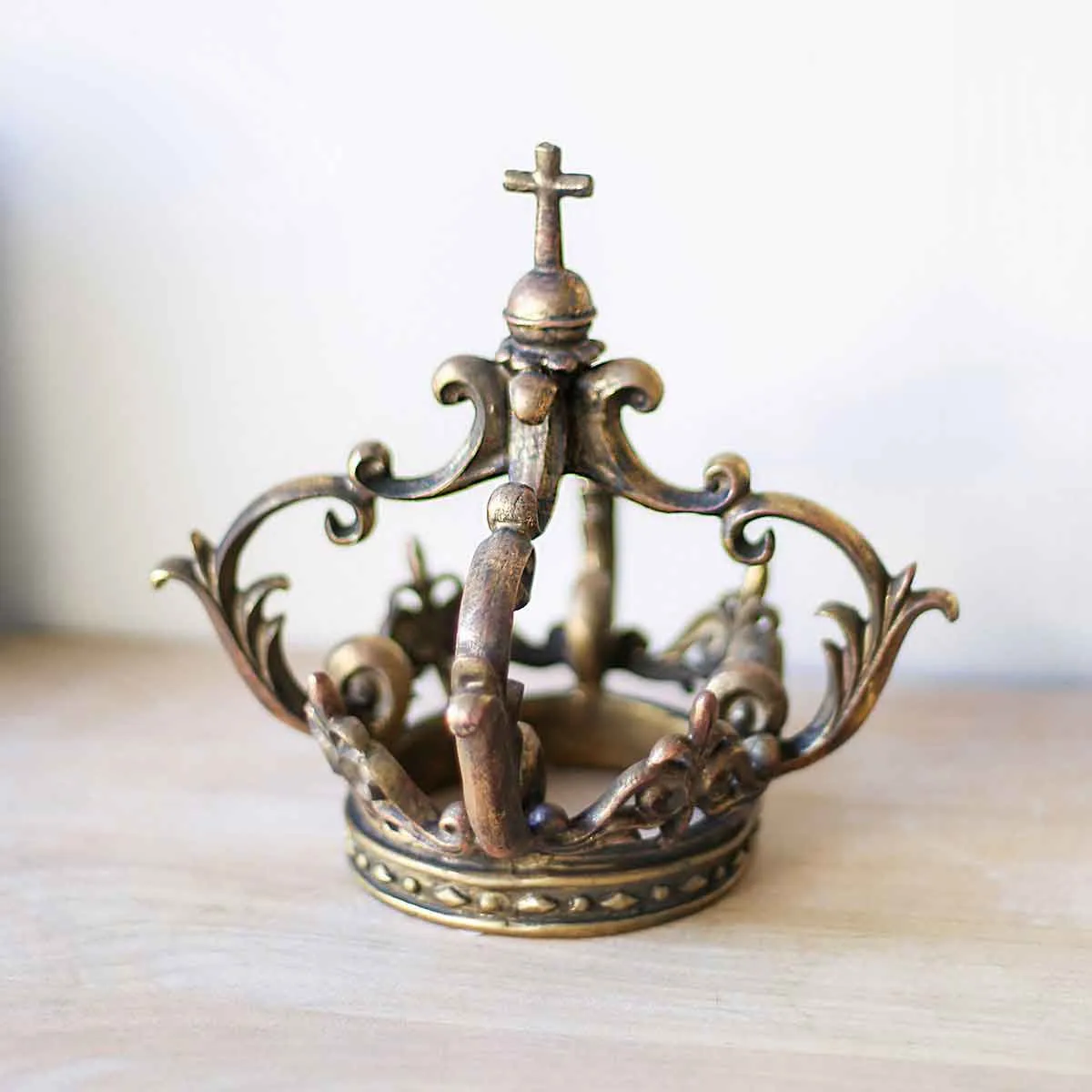 Royal Crown Decor