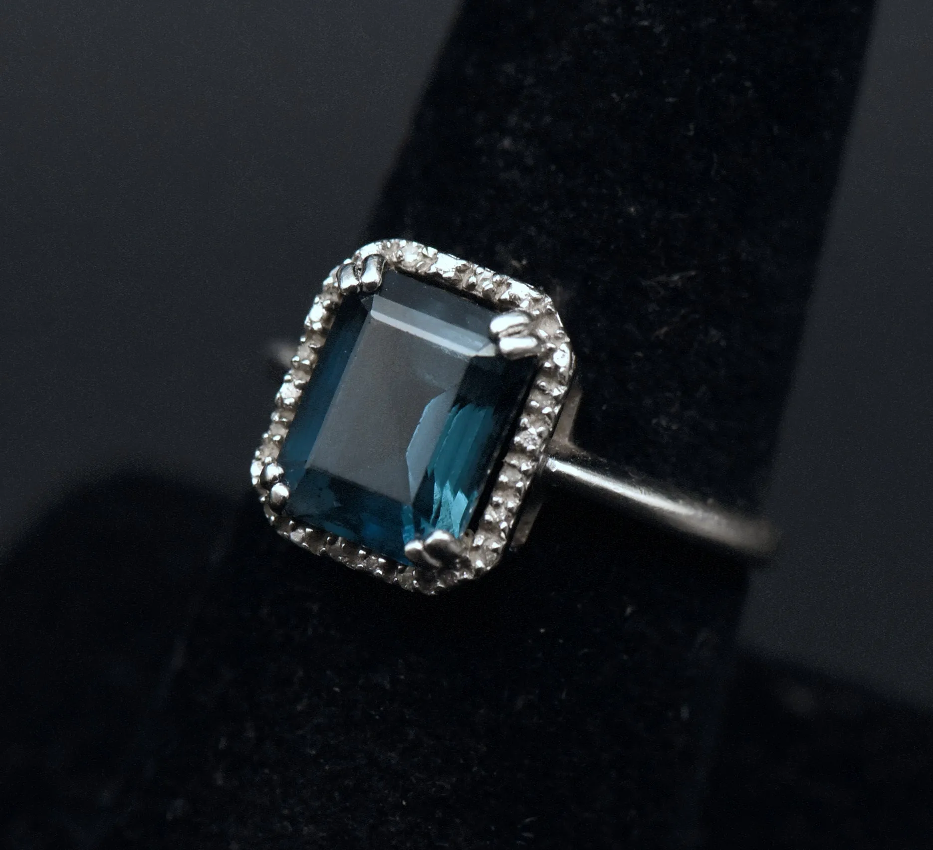 Vintage Blue Topaz and Diamonds Sterling Silver Ring - Size 8